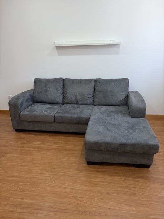 Sofá Cinza com Chaise longue