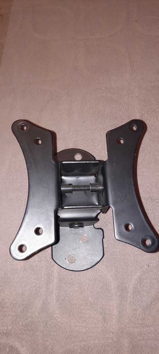 Кронштейн телевізора на стіну