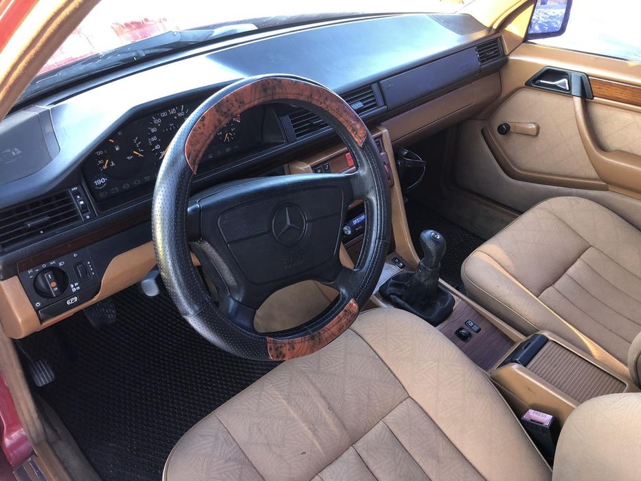 Мерседес Е200,1995рік