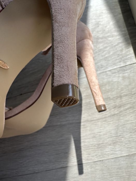 Buty szpilki DeeZee CCC 39 nowe beż / róż