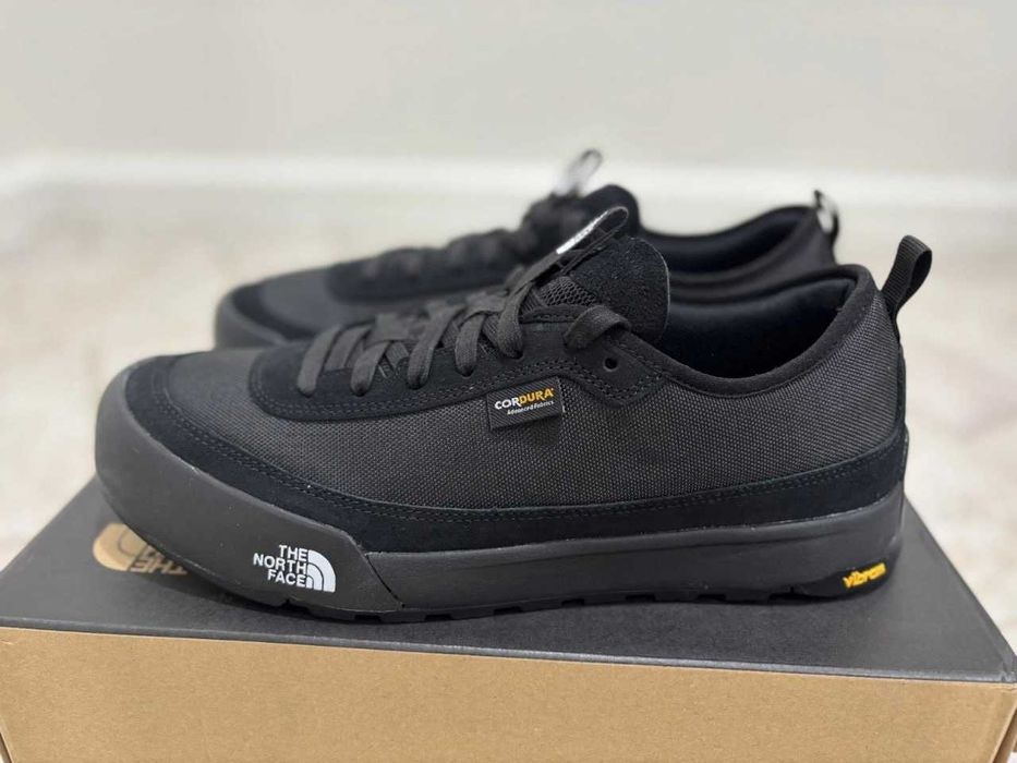 Кросівки - The North Face - Clyffe Trainers (останні пари )