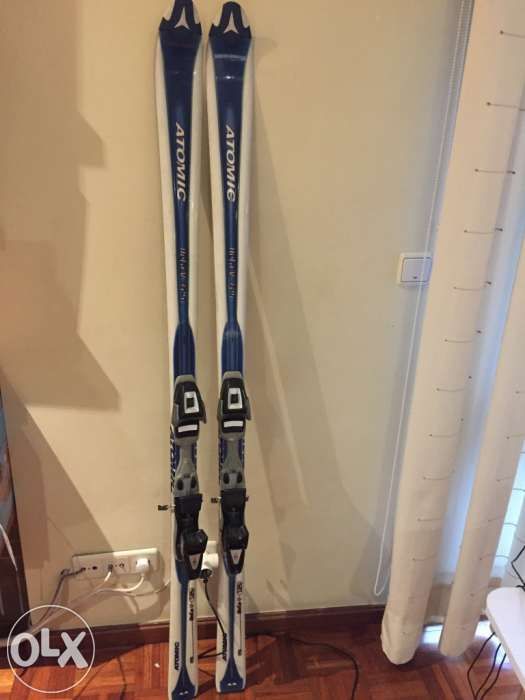 Skys neve marca Atomic