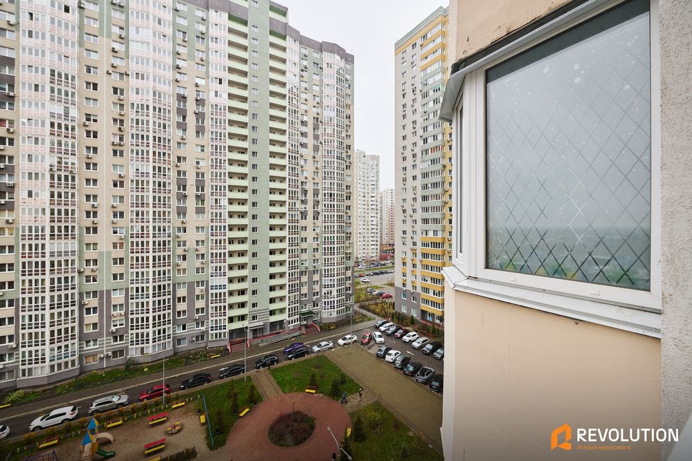 Без% , продаж 2к Софії Русової 7а, Патріотика, ремонт, метро, Осокорки