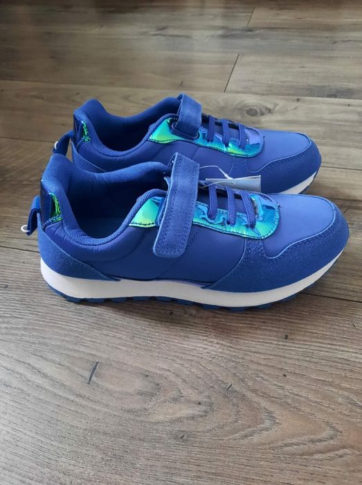 Nowe buty  Reserved rozmiaru 38