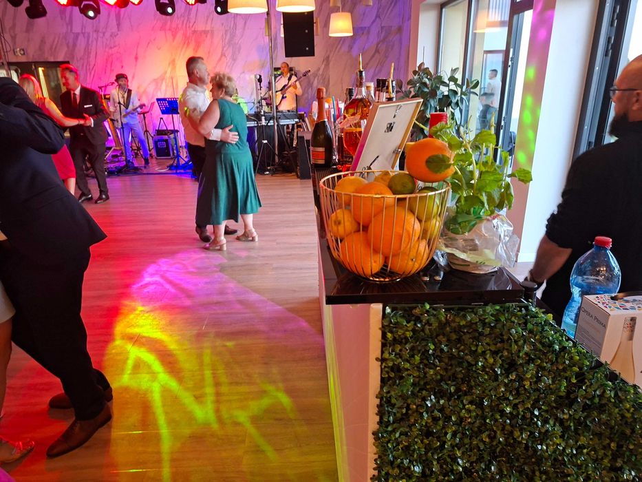 Mobilny Barman Bar na Wesele Usługi Barmańskie Drink Bar Aperol Prosecco