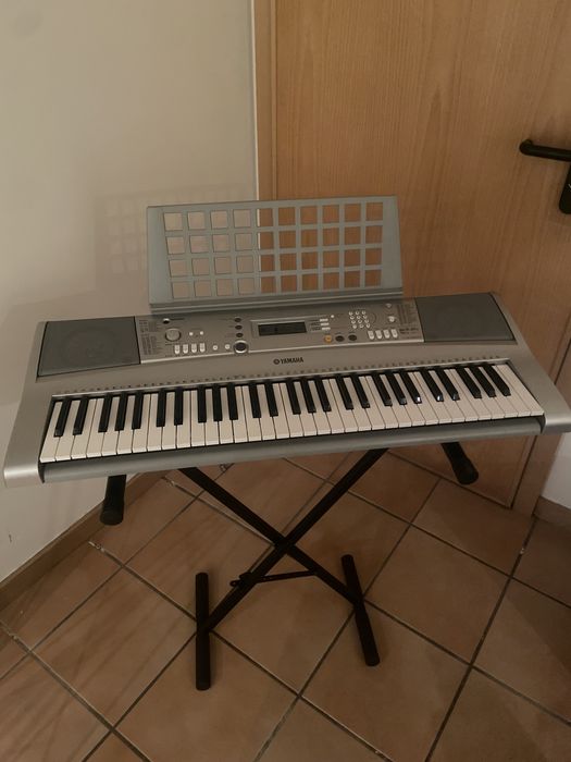 Órgão Yamaha em perfeitas condições