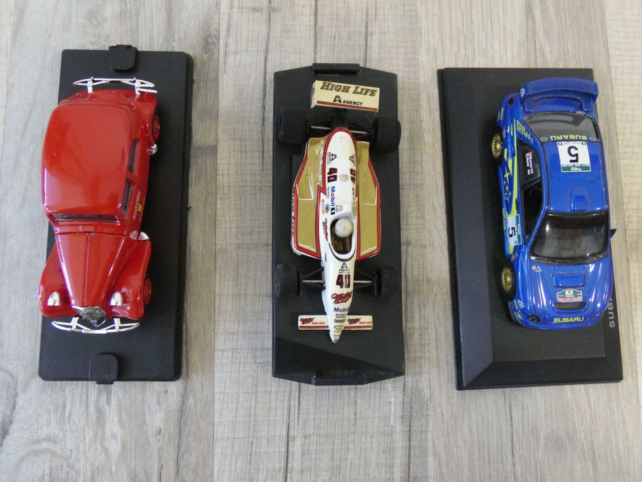 Miniaturas 1/43 diversas