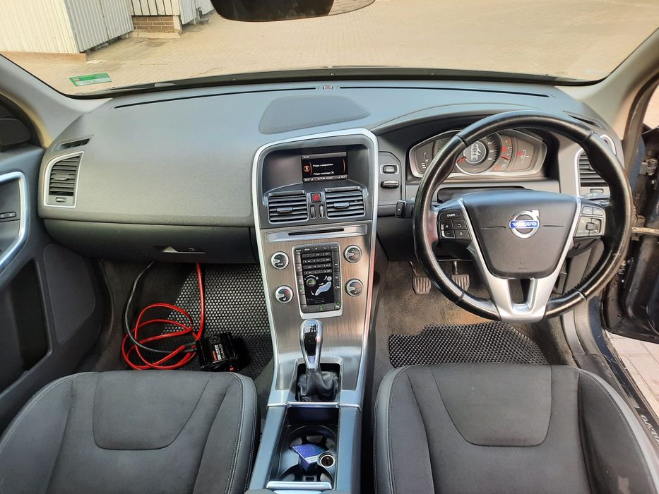 Volvo XC60 Anglik 2.0 D4 181HP D4204T5 Zarejestrowany