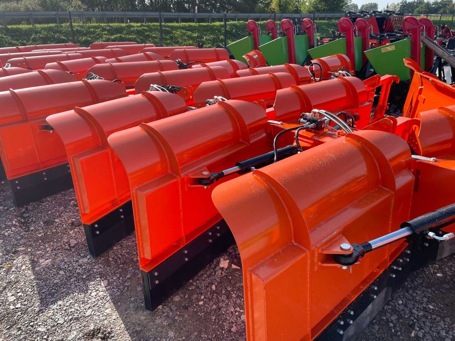 Duży mocny pług do śniegu do tura tuza skladany Metal Technik Dostawa