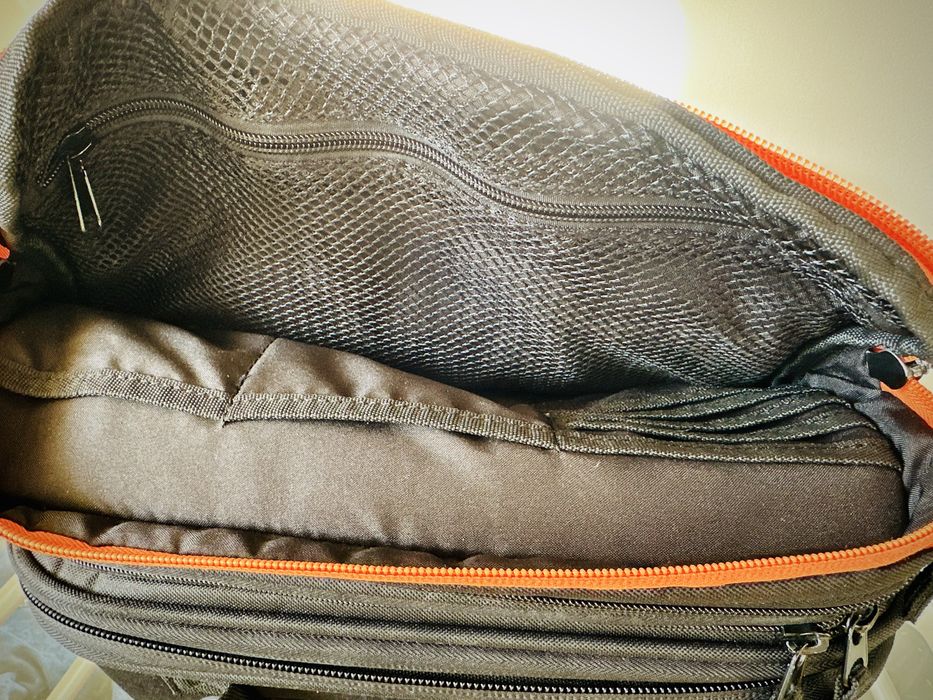 Walizka kabinowa na kółkach