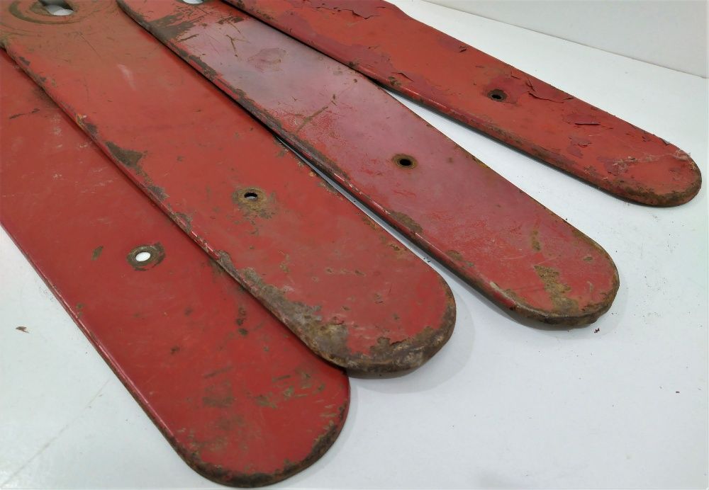 Pokrywa pokrywka łańcucha koła ostrogowego Kverneland Accord DT DL DA