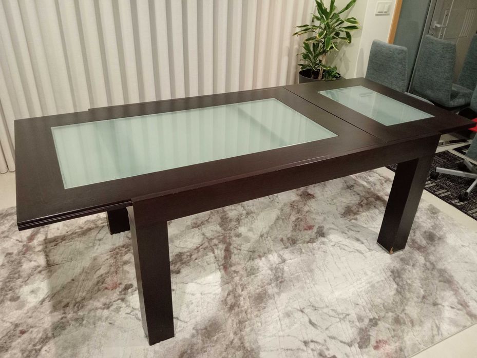 Mesa de sala de jantar