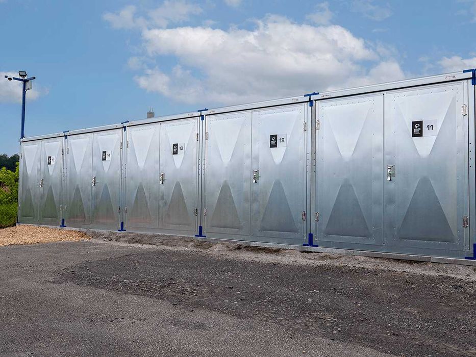 Magazyny 2m² - samoobsługowe na wynajem garaż schowek komórka remont