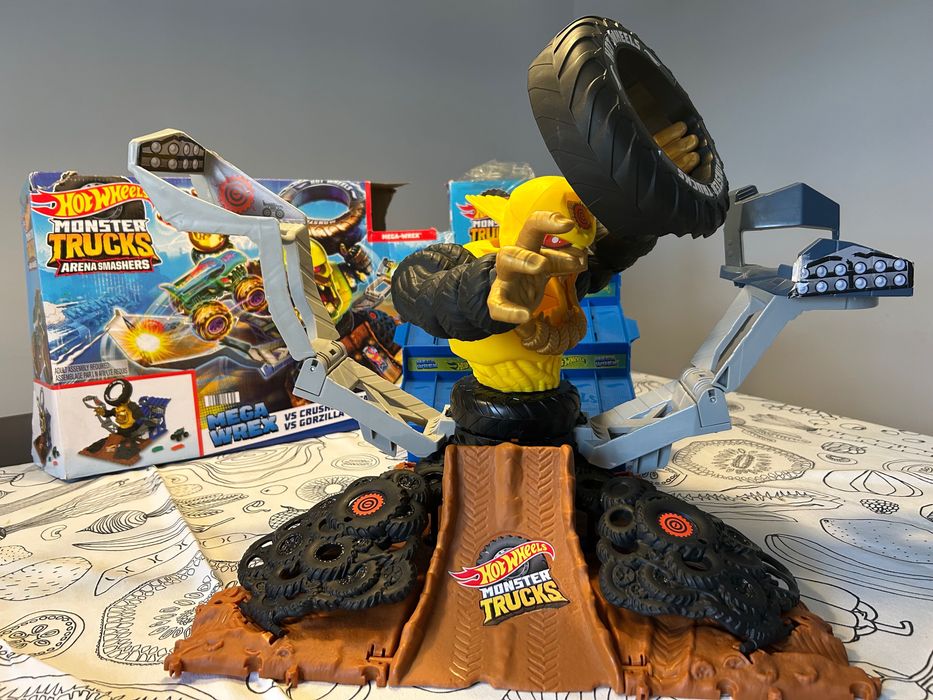 Monster trucks Hotwheels