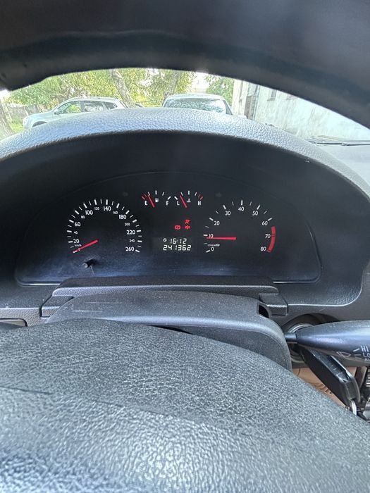 Автомобіль Chery Eastar