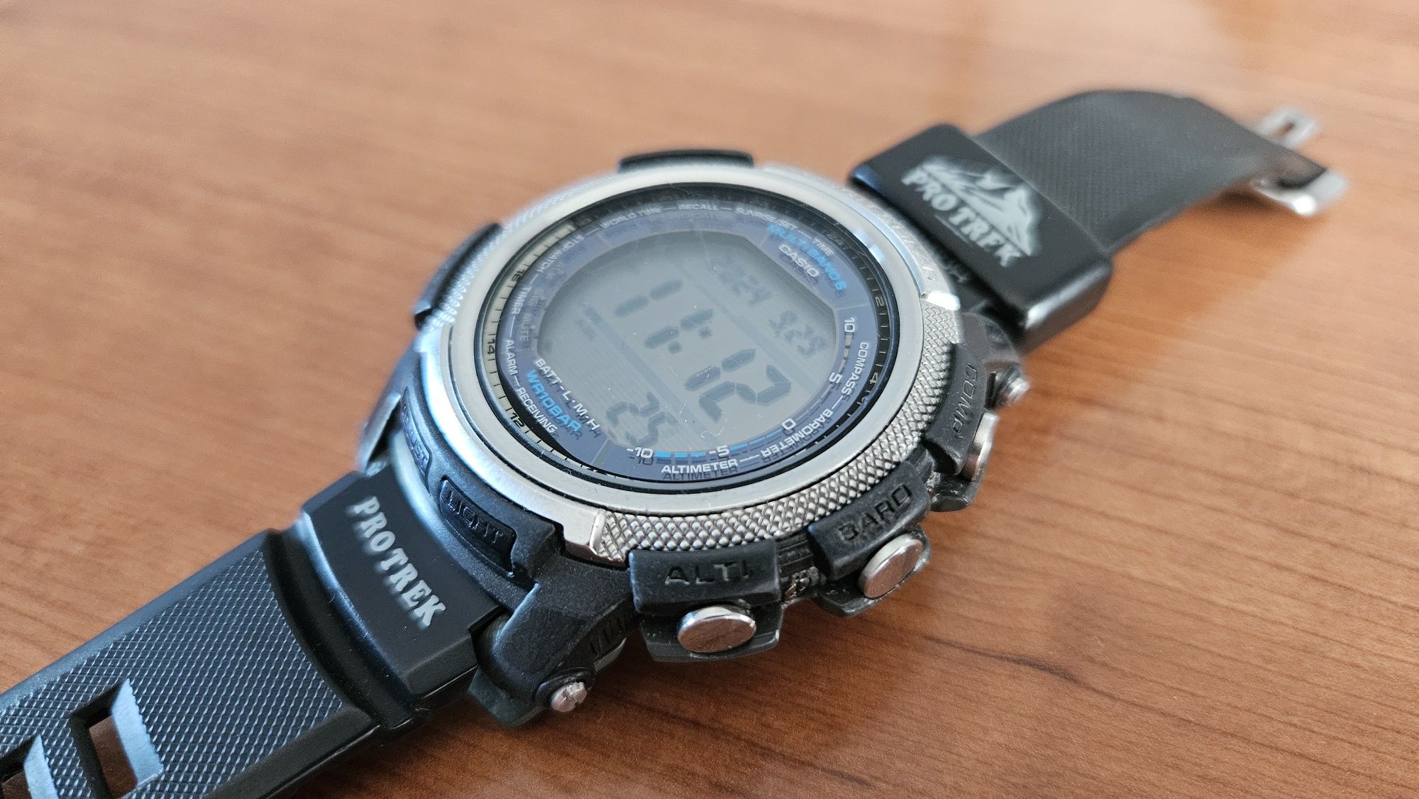 Casio prw 2000 deals