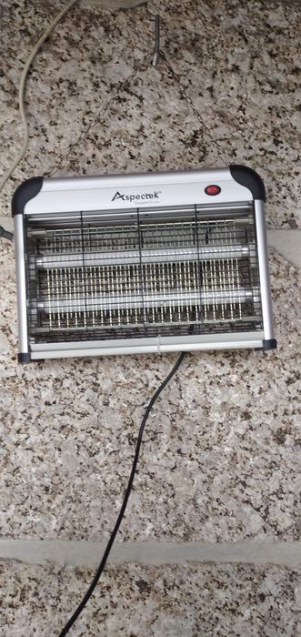 Mosquiteiro elétrico