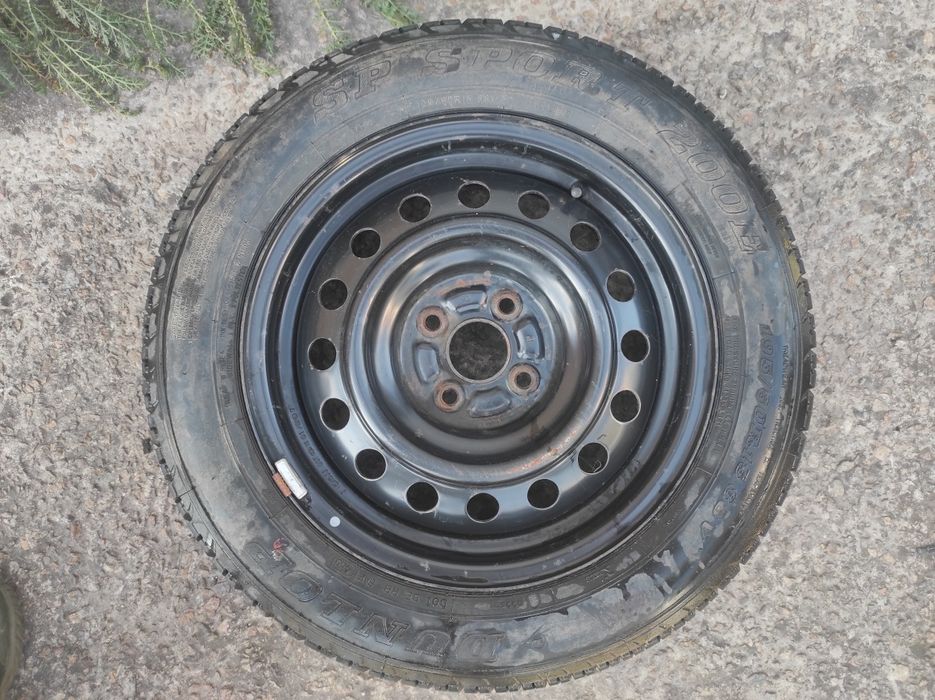 Запасне колесо Dunlop 195/60 R15 з Toyota Corolla 2004