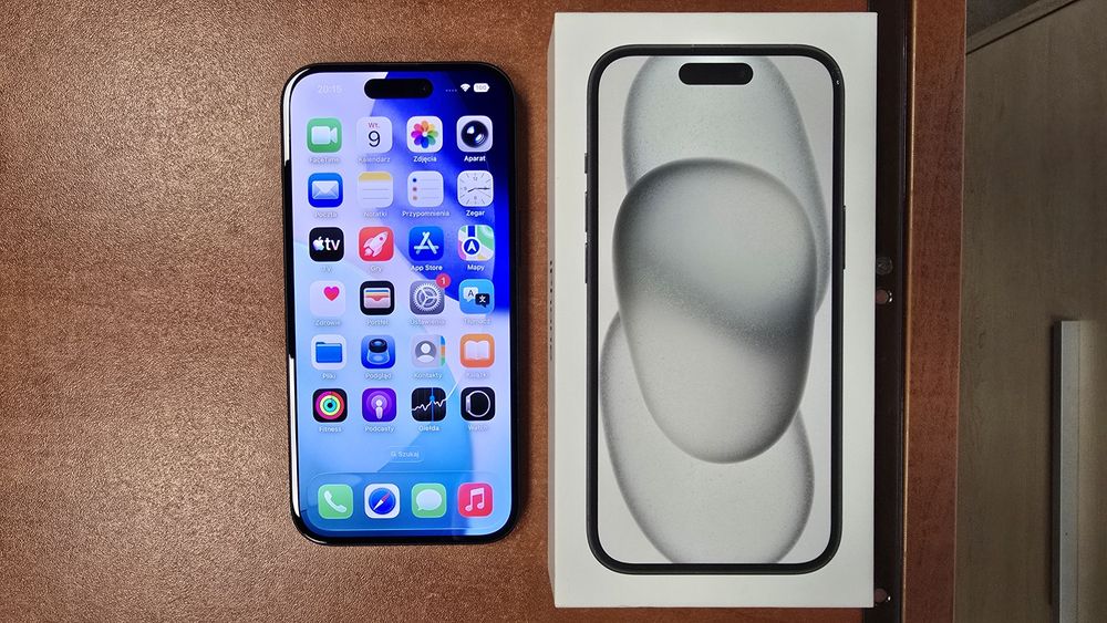 iPhone 15 128GB czarny, stan bdb