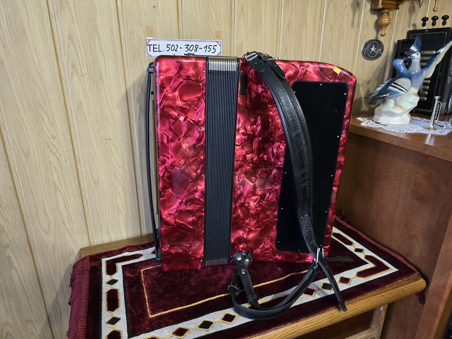 Akordeon Guzikowy Weltmeister Grandina 120bas cztery chóry