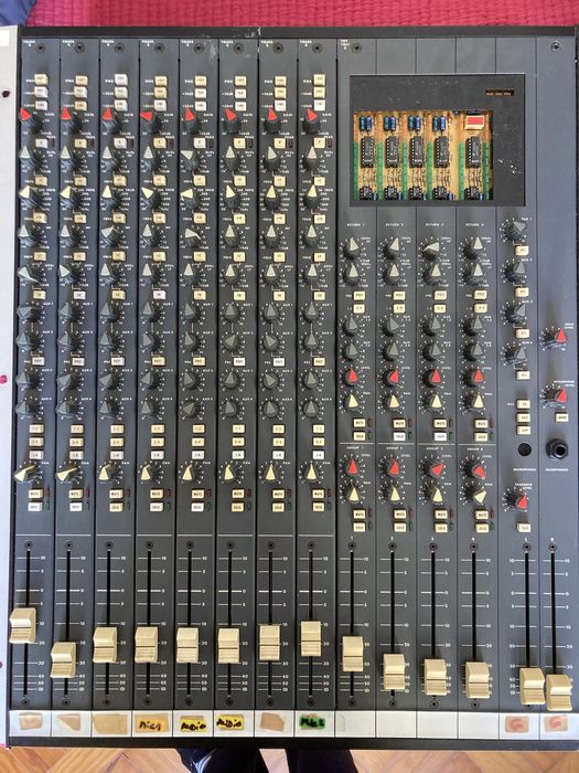 Mesa de som soundtracks