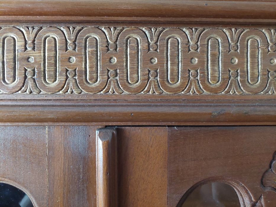 Louceiro para sala de jantar