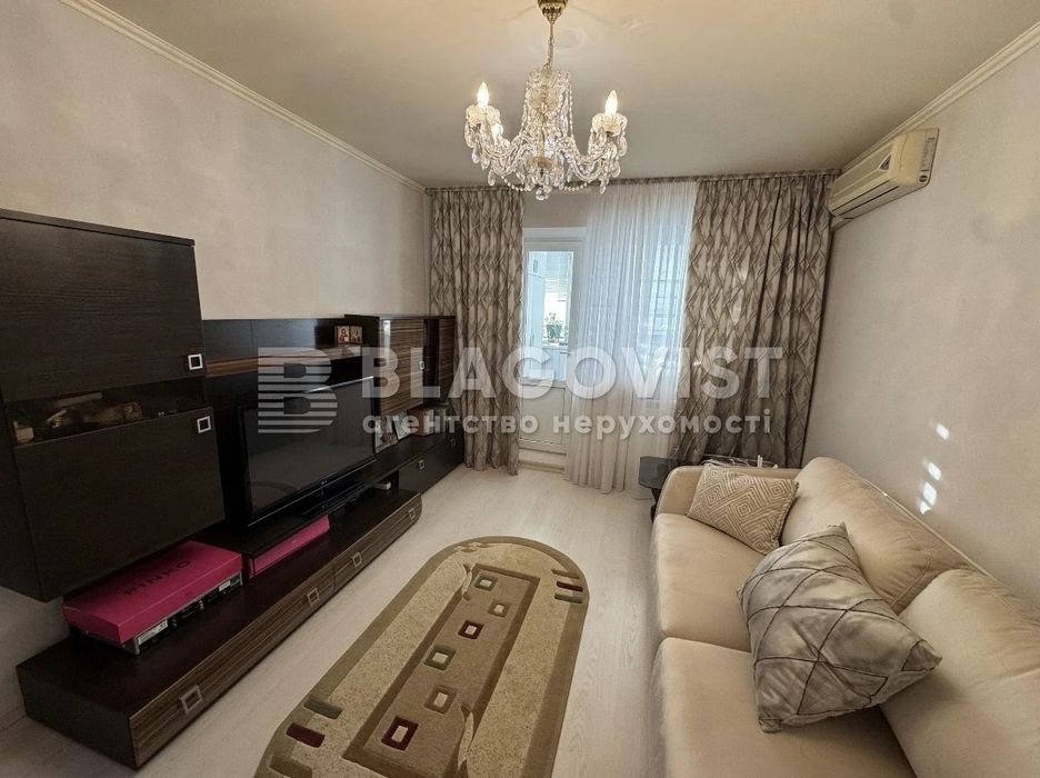 Прожаж 3х кімн квартири Анни Ахматової 15 Позняки Дарницький Гривня