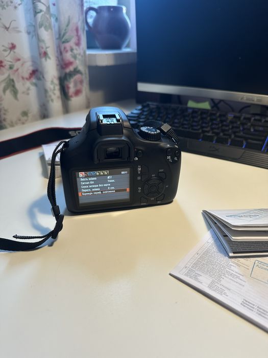 Фотоапарат Canon EOS4000D (в ідеальному стані)