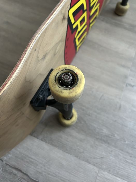 Skate, peças e ténis