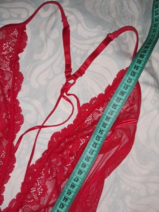 Боди красное на М