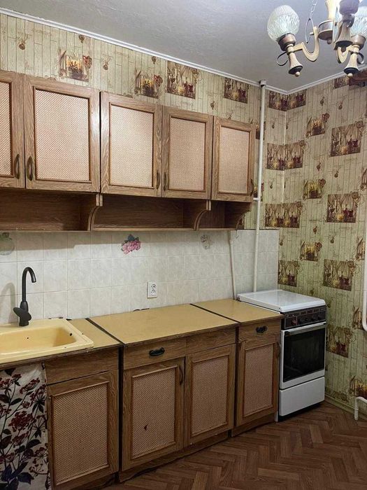 Оренда 2 кімн кв проспект Центральний 6 Слобідська 8/9