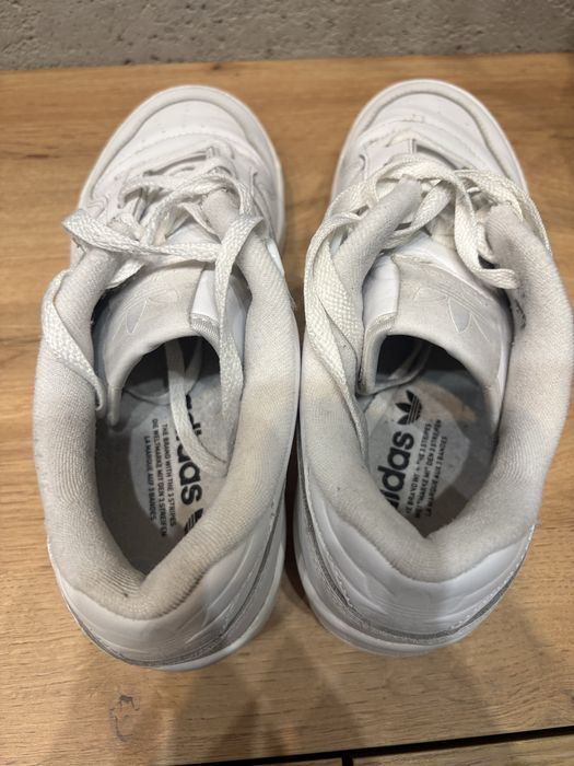 Adidas Rivarly Low skórzane buty 41 białe męskie unisex