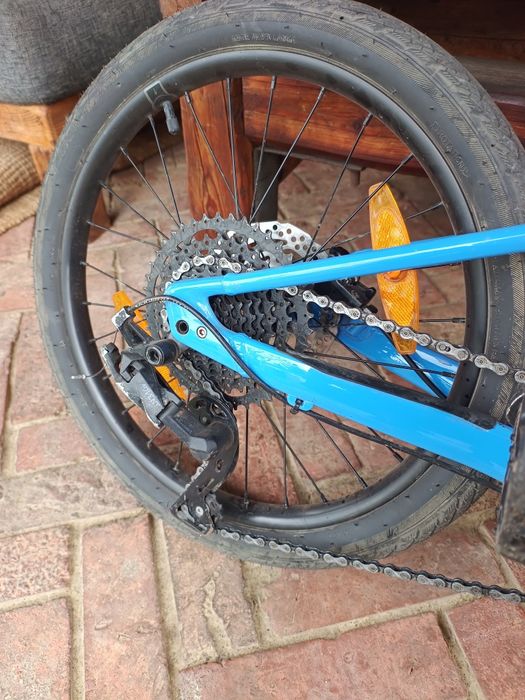 Sprzedam Specialized Riprock 20" – hydraulik, 9 biegów, 2 lata, oryginalny karton