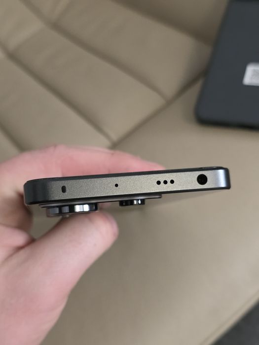 Redmi note 13 pro 5g 8+8/256 gb стан нового телефону