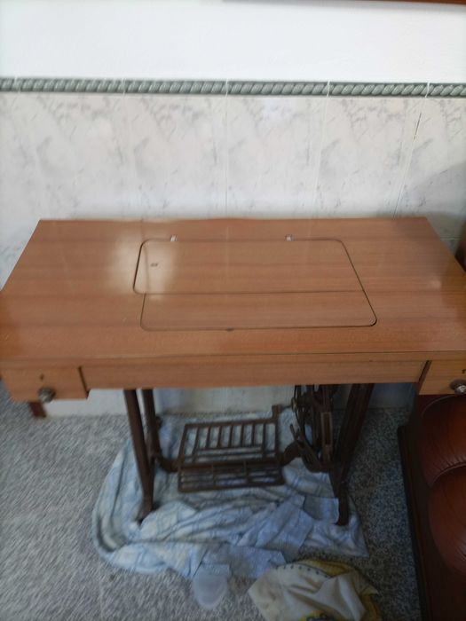 Vendo máquina de costura Kramer64751220694019122
