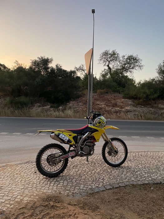 Suzuki RMZ-250 Matriculada 2011