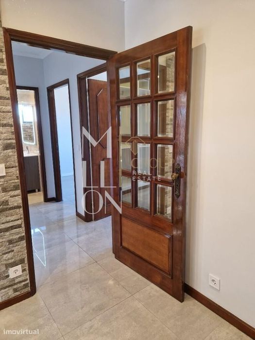 Apartamento T3 Renovado com Suite e Excelente Exposição Solar | Paços