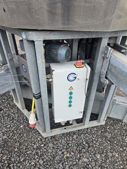 Podest wiszący ruchomy Goracon GW400 . 2024 rok - pilot