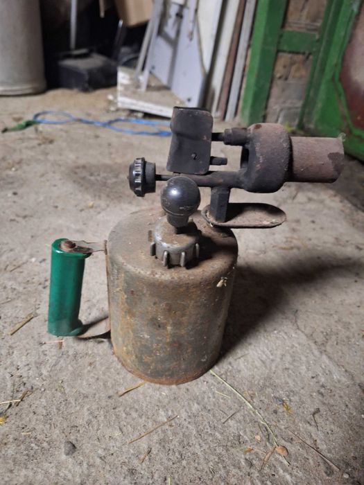 Горілка бензинова,горелка бензиновая