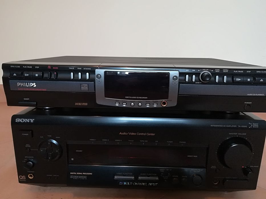 Amplificador Sony - Leitor e Gravador CDs Philips