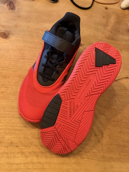 Adidas vermelhas 40