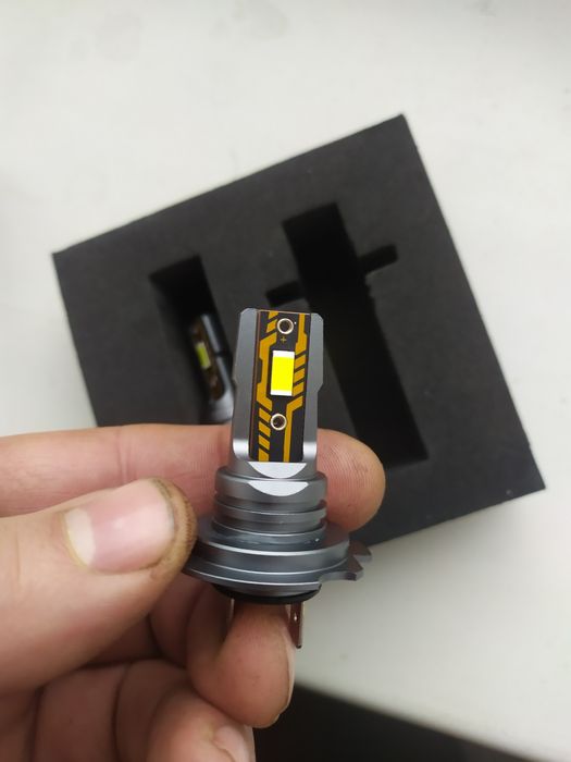 Свет лед н7 галогенные лампы led H7 за 2шт