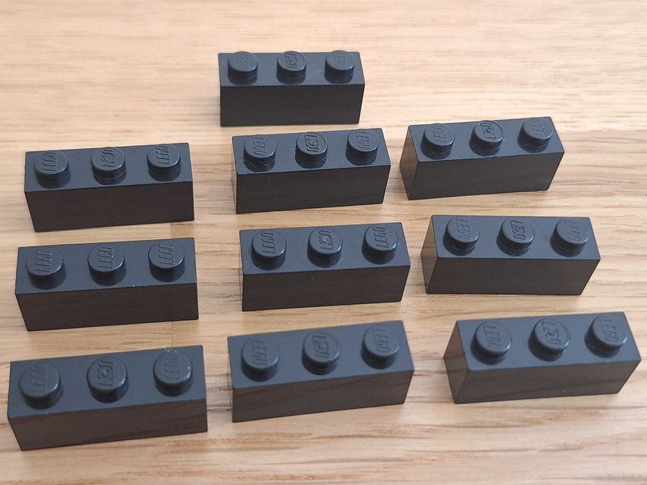 Lego 3622 czarny - brick 1x3 cena za 10 szt. (R4) .