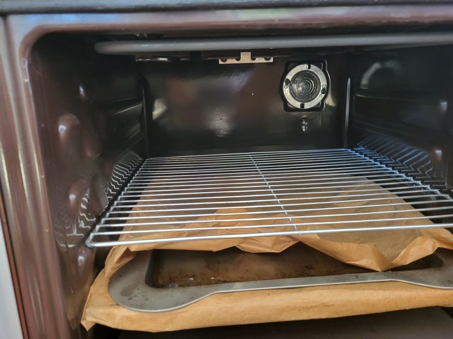 Kuchenka gazowa WROMET, elekryczny piekarnik, nieużywana