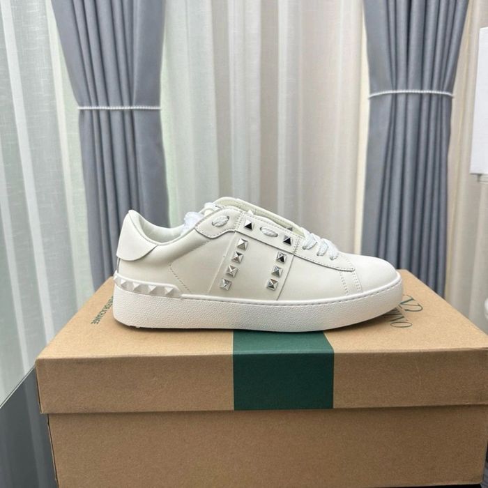 Кеди з стразами Valentino Garavani & Rockstud Untiled/ Валентино