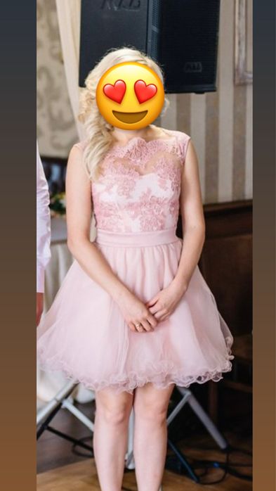 Ніжна сукня на маленьку худеньку дівчинку