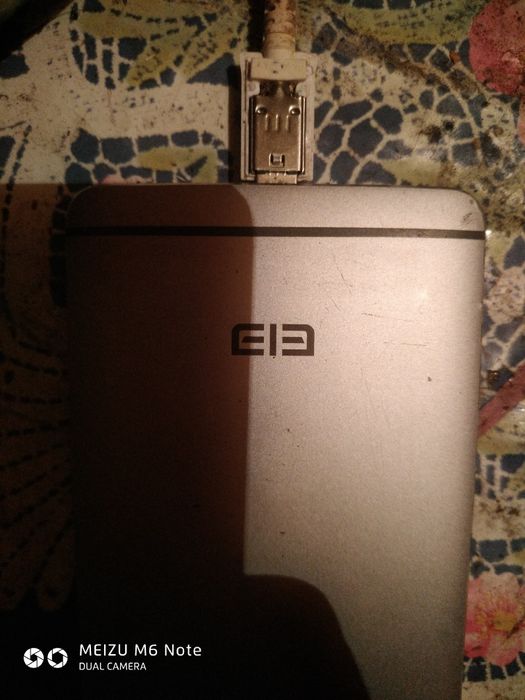 Elephone S3 (разбита матрица .на детали)