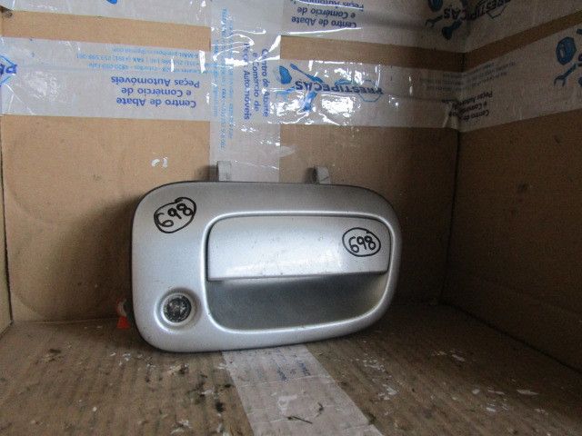Puxador porta da mala TOYOTA RAV4 II (_A2_)
