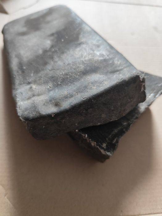 Продам  олово 180грн.- 100гр.