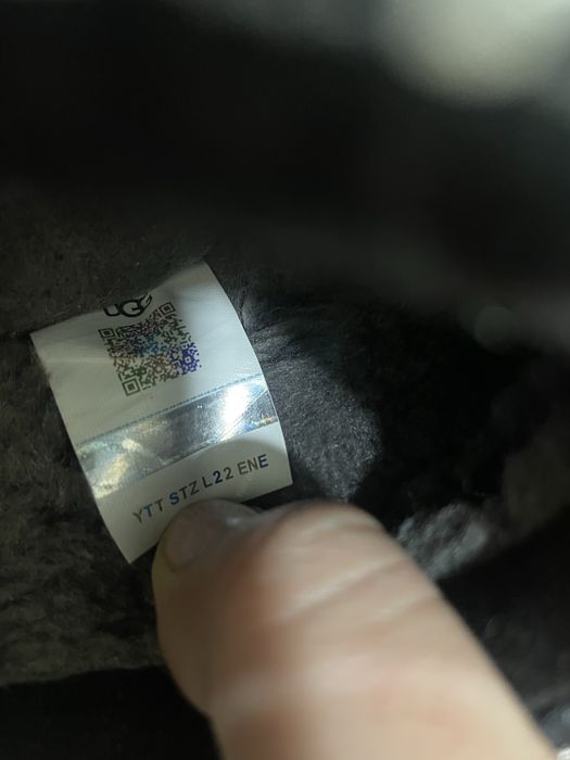 Оригінальні UGG Taz б/в